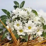 Come realizzare un bouquet da sposa di fiori finti