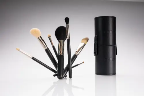 Tutto quello che devi sapere sui pennelli da trucco