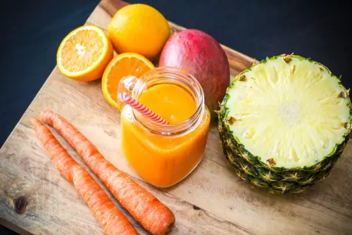 Succo di carota e ananas: un'accoppiata esplosiva